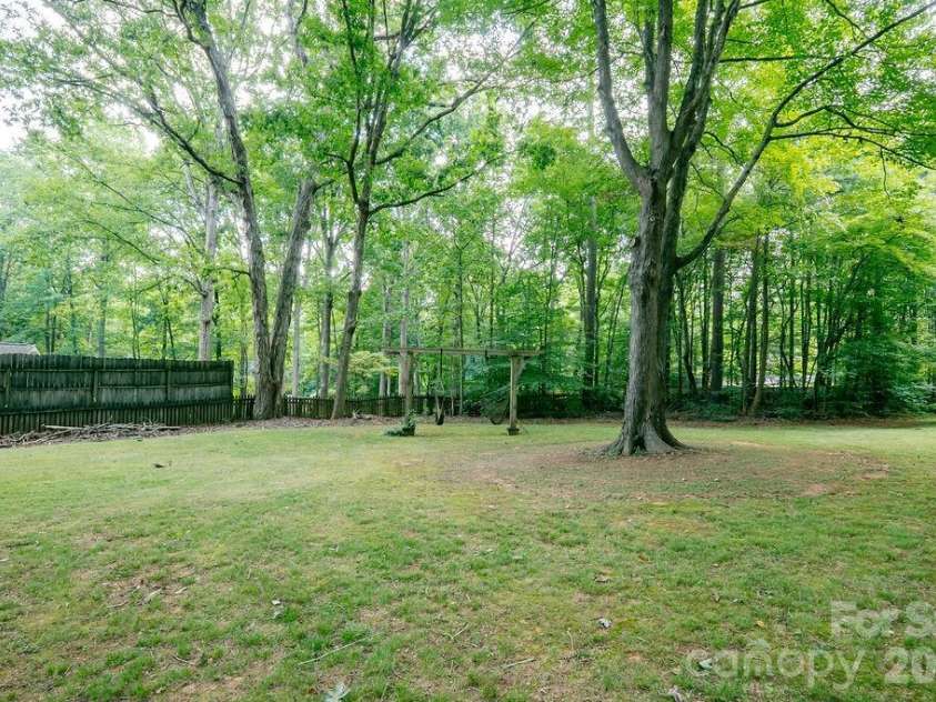 6713 High Gap Road, Waxhaw, NC 28173.  MLS# CAR4419220, YatesRealty ID 47585. 