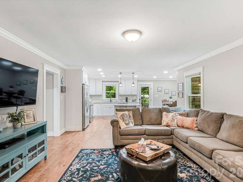 6713 High Gap Road, Waxhaw, NC 28173.  MLS# CAR4419220, YatesRealty ID 47585. 