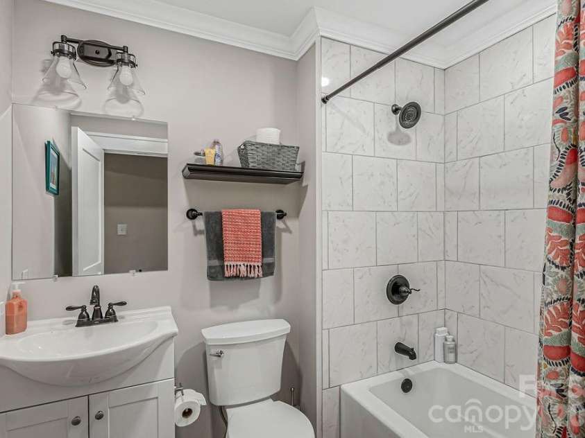 6713 High Gap Road, Waxhaw, NC 28173.  MLS# CAR4419220, YatesRealty ID 47585. 