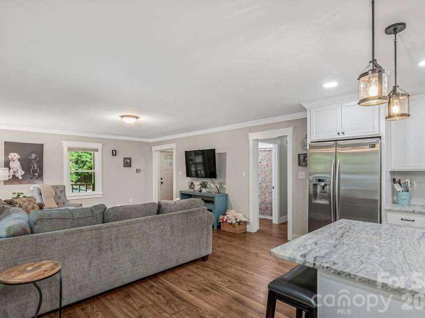 6713 High Gap Road, Waxhaw, NC 28173.  MLS# CAR4419220, YatesRealty ID 47585. 