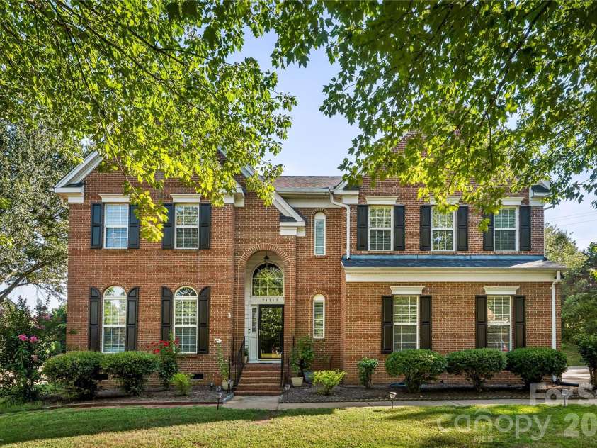21717 Shoveller Court, Cornelius, NC 28031.  MLS# CAR4417399, YatesRealty ID 47586. 