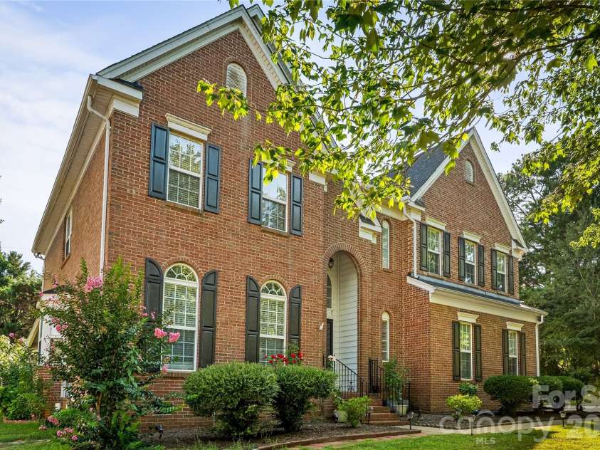 21717 Shoveller Court, Cornelius, NC 28031.  MLS# CAR4417399, YatesRealty ID 47586. 