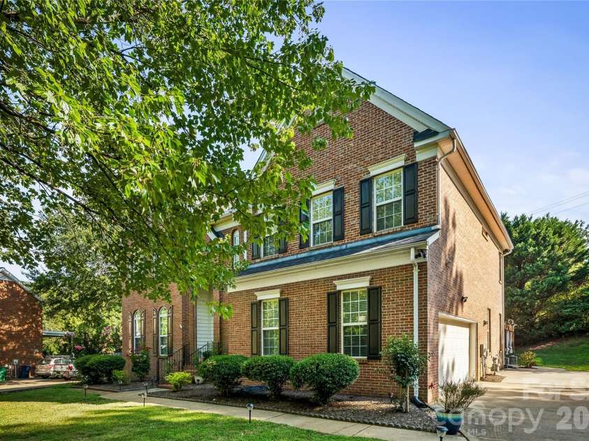 21717 Shoveller Court, Cornelius, NC 28031.  MLS# CAR4417399, YatesRealty ID 47586. 