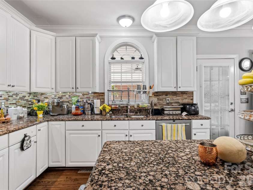 21717 Shoveller Court, Cornelius, NC 28031.  MLS# CAR4417399, YatesRealty ID 47586. 