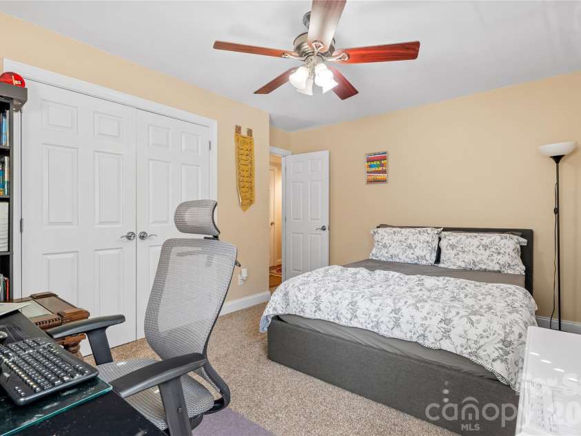 21717 Shoveller Court, Cornelius, NC 28031.  MLS# CAR4417399, YatesRealty ID 47586. 