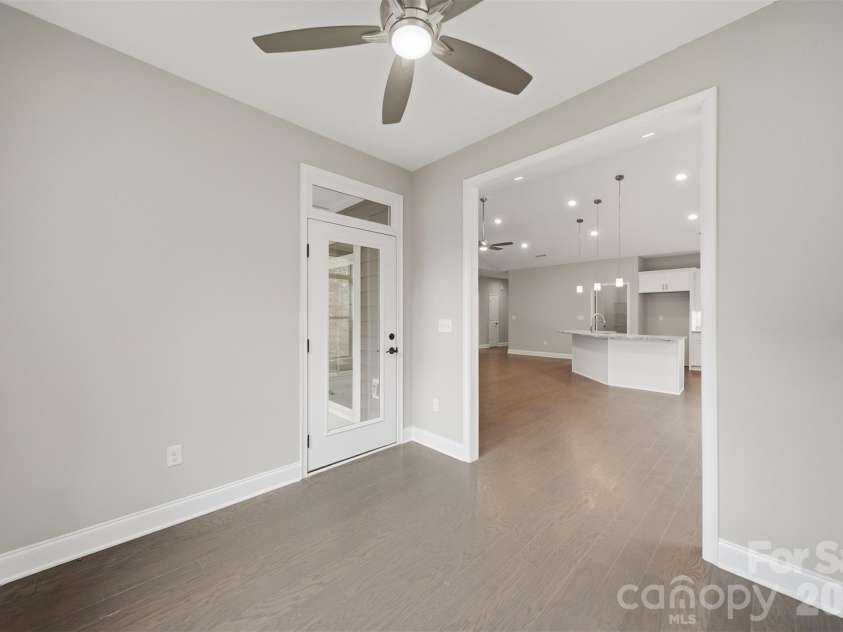 827C Wynnshire Drive, Hickory, NC 28601.  MLS# CAR4418922, YatesRealty ID 47587. 