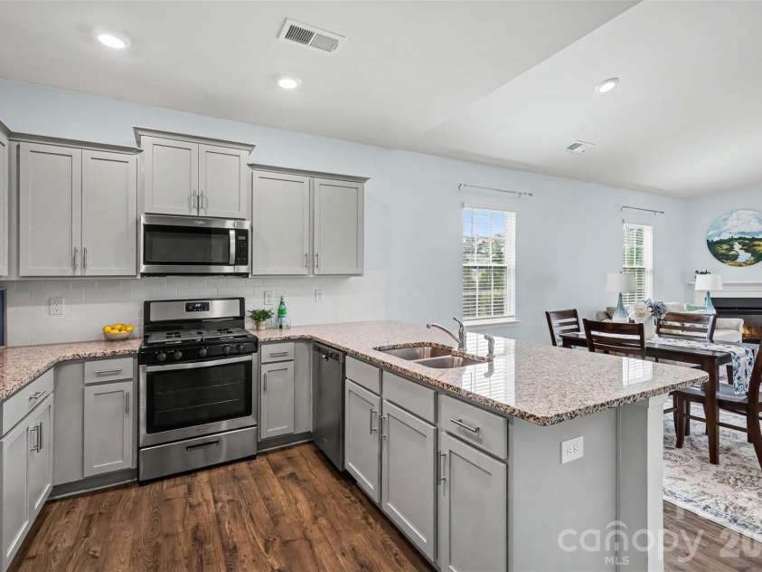 7594 Stonehouse Drive, Gastonia, NC 28056.  MLS# CAR4419049, YatesRealty ID 47588. 7594 Stonehouse