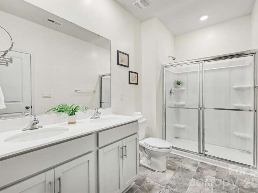 7594 Stonehouse Drive, Gastonia, NC 28056.  MLS# CAR4419049, YatesRealty ID 47588. 7594 Stonehouse