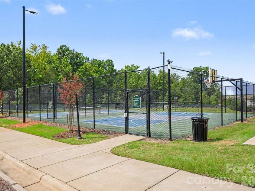 7594 Stonehouse Drive, Gastonia, NC 28056.  MLS# CAR4419049, YatesRealty ID 47588. 7594 Stonehouse