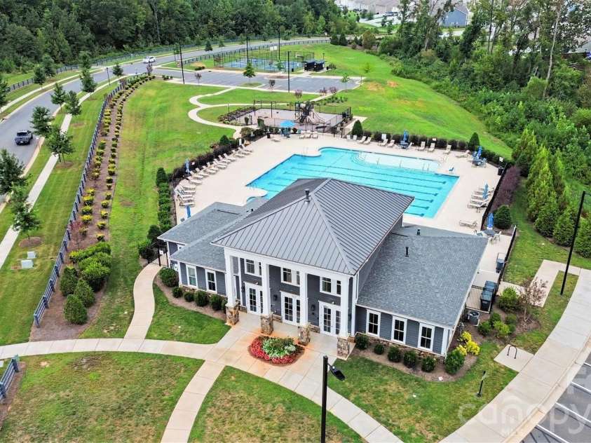 7594 Stonehouse Drive, Gastonia, NC 28056.  MLS# CAR4419049, YatesRealty ID 47588. Amenities
