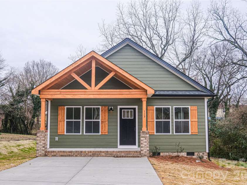 113 Chestnut Drive, Concord, NC 28025.  MLS# CAR4417389, YatesRealty ID 47589. 