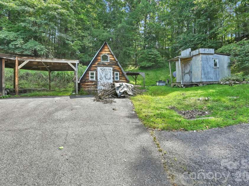 3421 & 3423 Rector Corner Road, Marshall, NC 28753.  MLS# CAR4419031, YatesRealty ID 47592. 