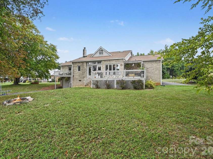 235 Pebble Point, Salisbury, NC 28146.  MLS# CAR4417371, YatesRealty ID 47595. 