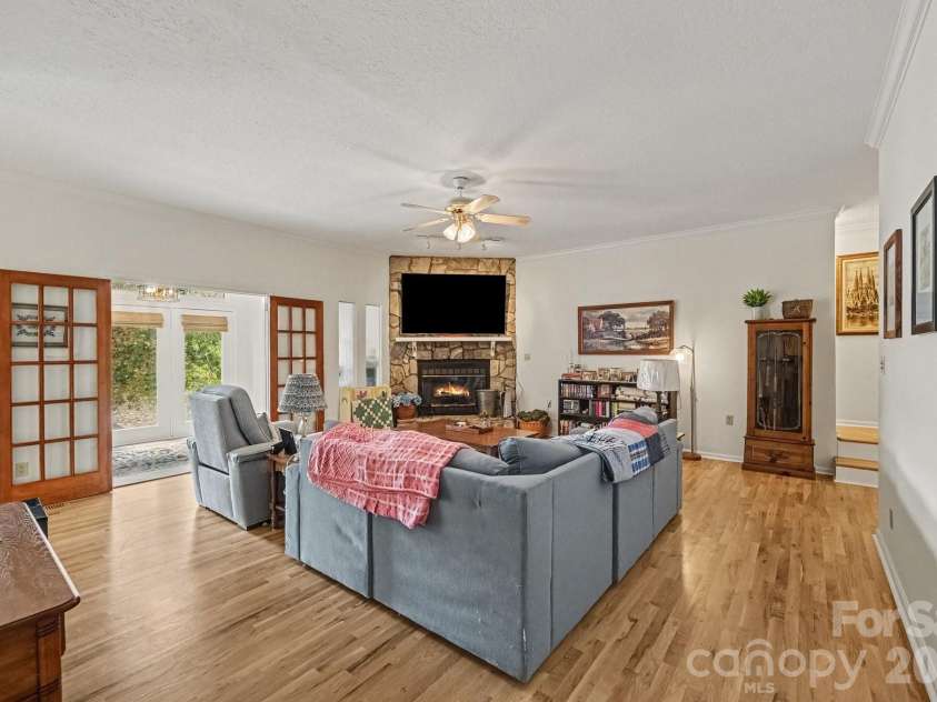 235 Pebble Point, Salisbury, NC 28146.  MLS# CAR4417371, YatesRealty ID 47595. 
