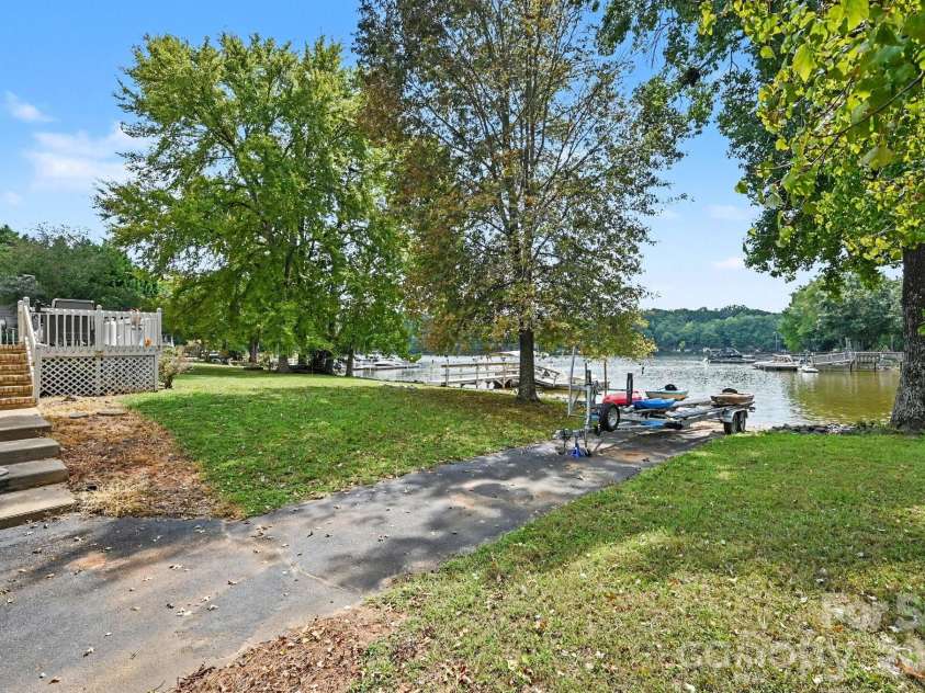 235 Pebble Point, Salisbury, NC 28146.  MLS# CAR4417371, YatesRealty ID 47595. 
