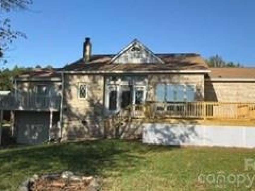 235 Pebble Point, Salisbury, NC 28146.  MLS# CAR4417371, YatesRealty ID 47595. 