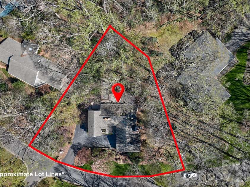 31 Fairway Ridge, Lake Wylie, SC 29710.  MLS# CAR4355694, YatesRealty ID 4760. 