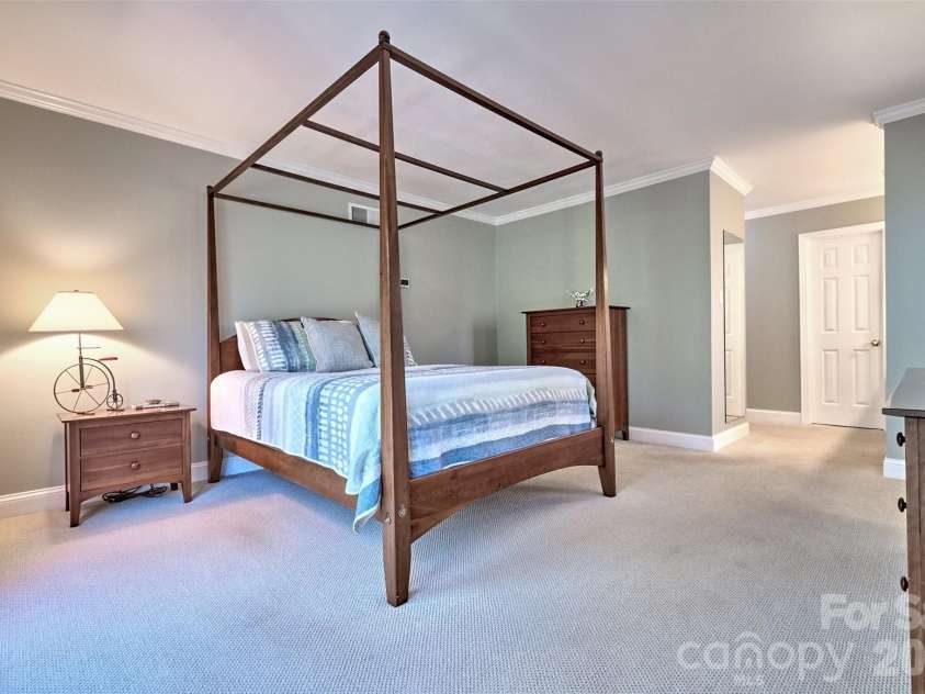 31 Fairway Ridge, Lake Wylie, SC 29710.  MLS# CAR4355694, YatesRealty ID 4760. Additional view of master bedroom