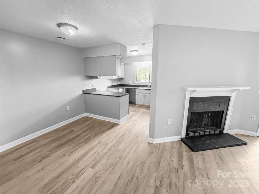 4814 Spring Lake Drive, Charlotte, NC 28212.  MLS# CAR4237398, YatesRealty ID 4760. 