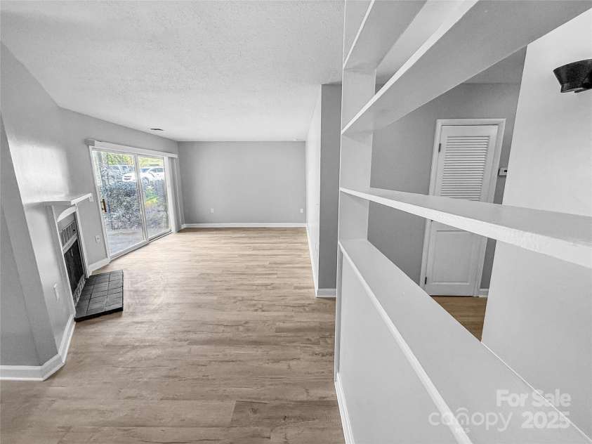 4814 Spring Lake Drive, Charlotte, NC 28212.  MLS# CAR4237398, YatesRealty ID 4760. 