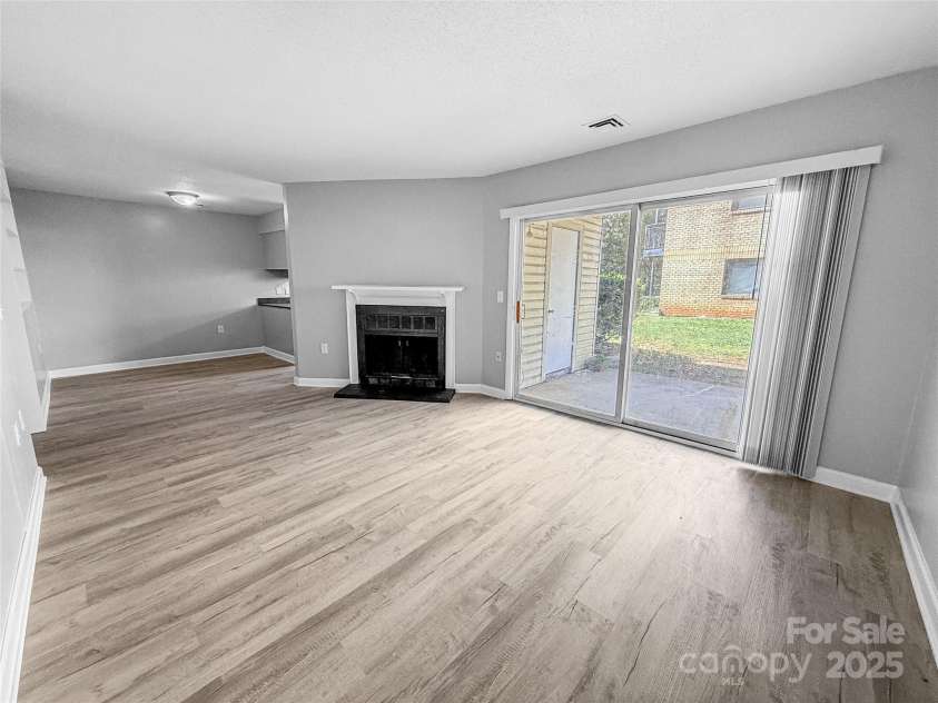 4814 Spring Lake Drive, Charlotte, NC 28212.  MLS# CAR4237398, YatesRealty ID 4760. 