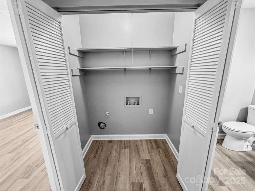 4814 Spring Lake Drive, Charlotte, NC 28212.  MLS# CAR4237398, YatesRealty ID 4760. 