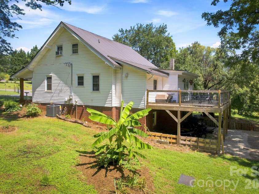 116 Amherst Road, Morganton, NC 28655.  MLS# CAR4418711, YatesRealty ID 47600. 