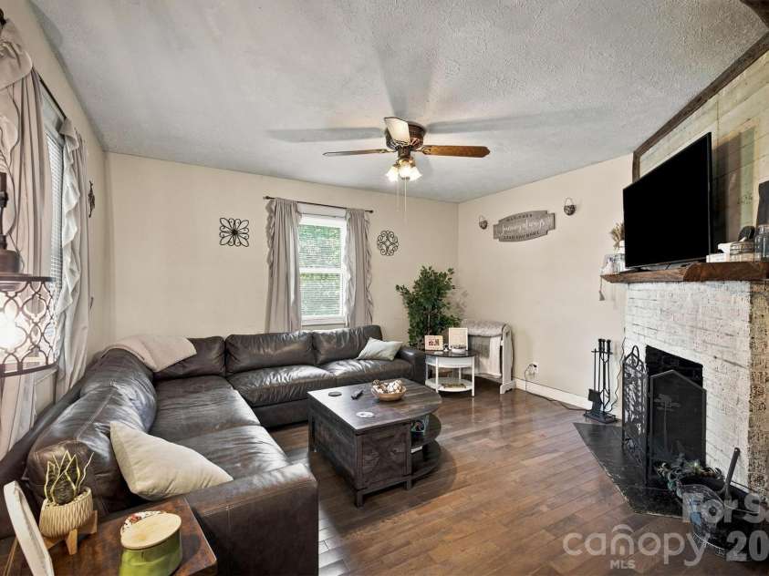 116 Amherst Road, Morganton, NC 28655.  MLS# CAR4418711, YatesRealty ID 47600. 