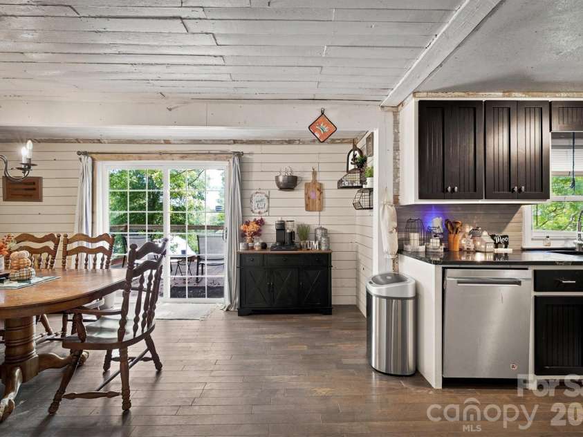 116 Amherst Road, Morganton, NC 28655.  MLS# CAR4418711, YatesRealty ID 47600. 