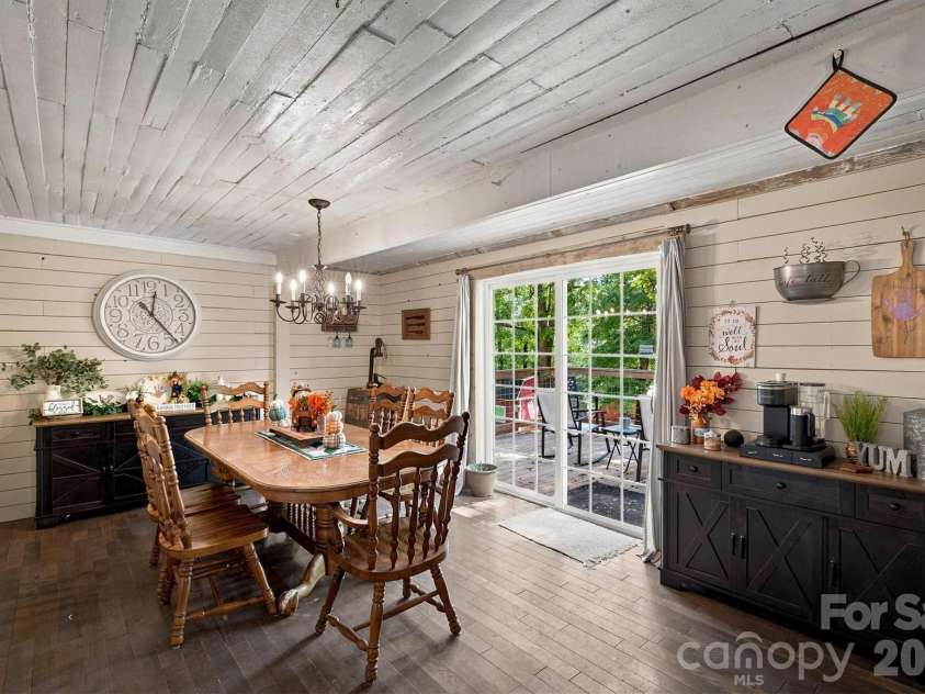 116 Amherst Road, Morganton, NC 28655.  MLS# CAR4418711, YatesRealty ID 47600. 