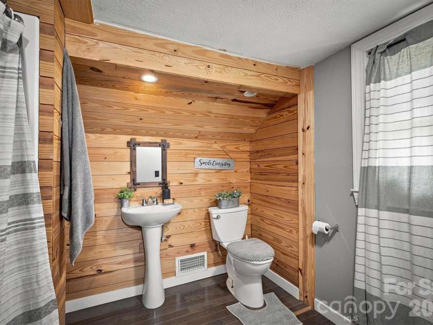 116 Amherst Road, Morganton, NC 28655.  MLS# CAR4418711, YatesRealty ID 47600. 