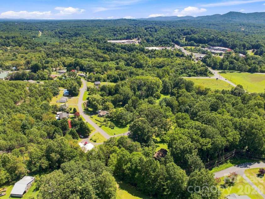116 Amherst Road, Morganton, NC 28655.  MLS# CAR4418711, YatesRealty ID 47600. 