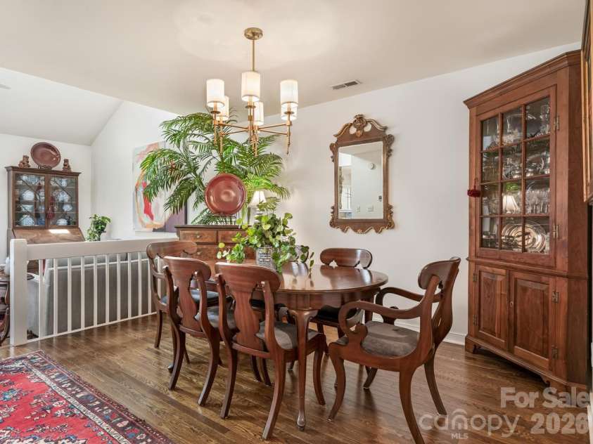 6504 Racquet Wood Court, Charlotte, NC 28226.  MLS# CAR4419127, YatesRealty ID 47601. Dining room