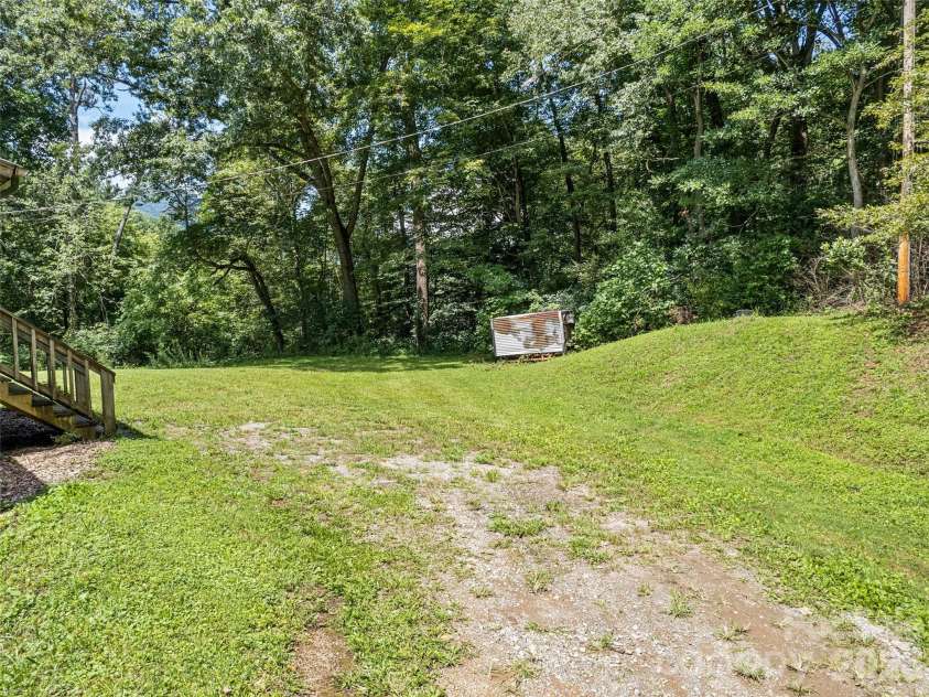 831 Qualla Road, Waynesville, NC 28785.  MLS# CAR4419397, YatesRealty ID 47602. 
