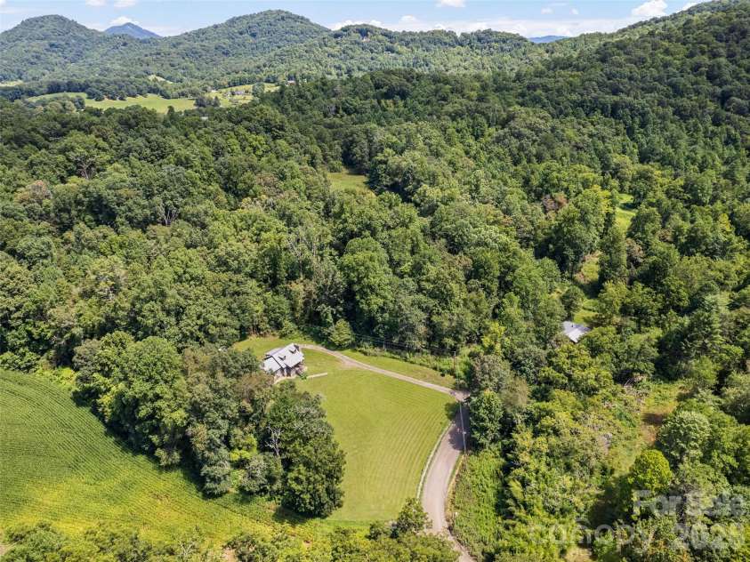 831 Qualla Road, Waynesville, NC 28785.  MLS# CAR4419397, YatesRealty ID 47602. 