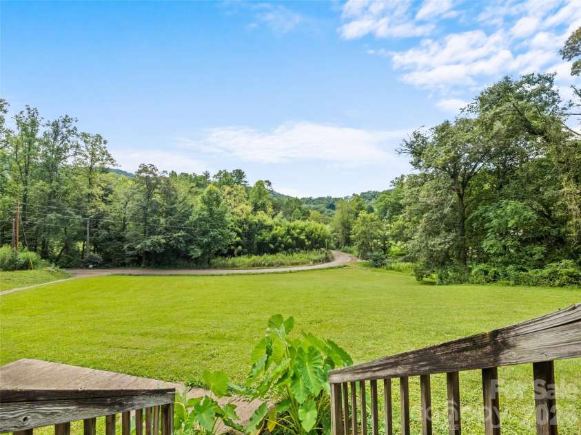 831 Qualla Road, Waynesville, NC 28785.  MLS# CAR4419397, YatesRealty ID 47602. 
