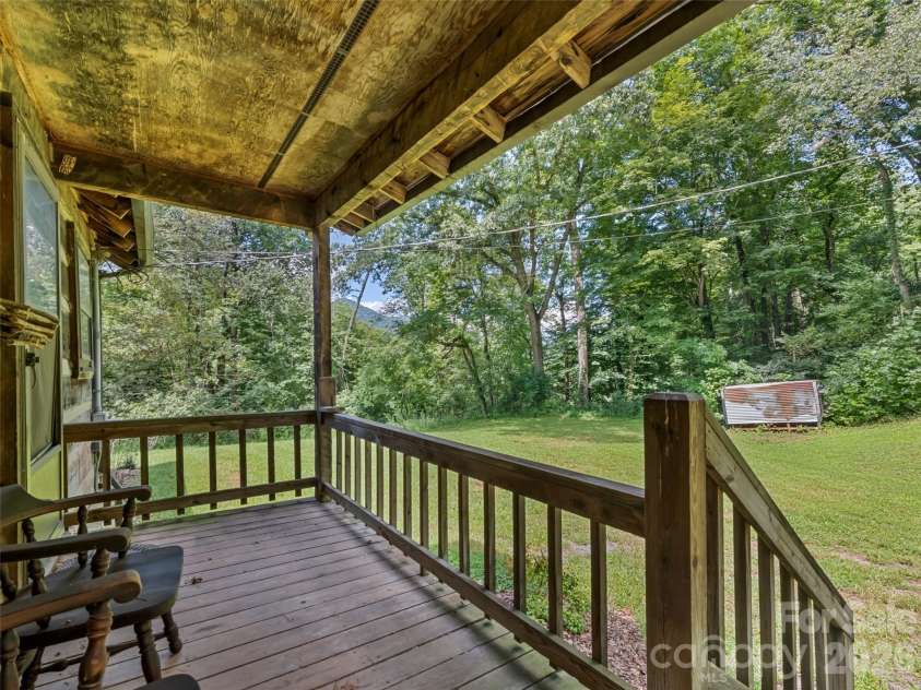 831 Qualla Road, Waynesville, NC 28785.  MLS# CAR4419397, YatesRealty ID 47602. 