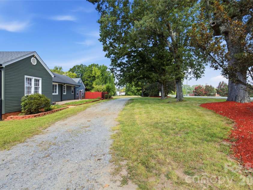 5548 Union Road, Gastonia, NC 28056.  MLS# CAR4419403, YatesRealty ID 47603. 
