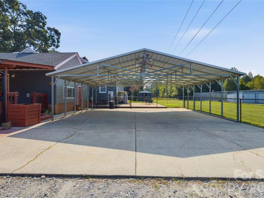 5548 Union Road, Gastonia, NC 28056.  MLS# CAR4419403, YatesRealty ID 47603. 
