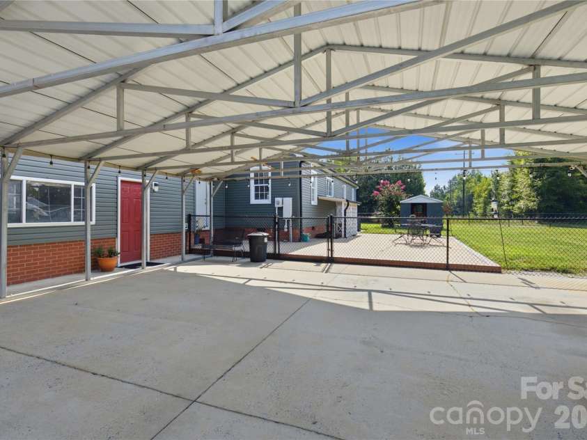 5548 Union Road, Gastonia, NC 28056.  MLS# CAR4419403, YatesRealty ID 47603. 