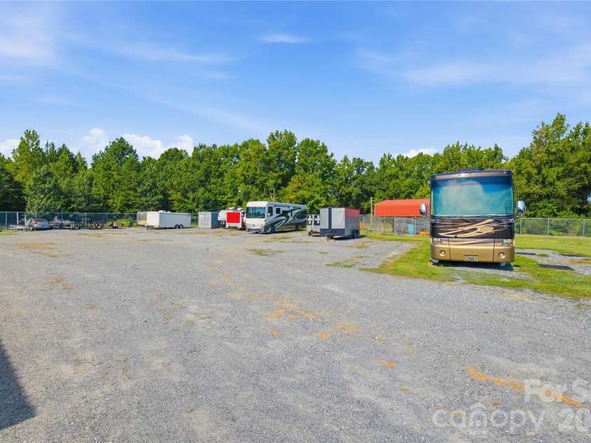 5548 Union Road, Gastonia, NC 28056.  MLS# CAR4419403, YatesRealty ID 47603. 