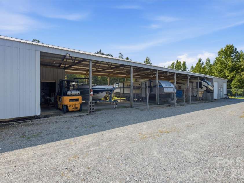 5548 Union Road, Gastonia, NC 28056.  MLS# CAR4419403, YatesRealty ID 47603. 