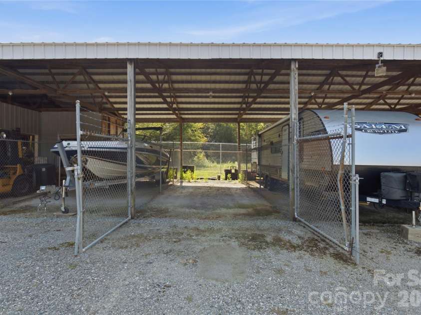 5548 Union Road, Gastonia, NC 28056.  MLS# CAR4419403, YatesRealty ID 47603. 