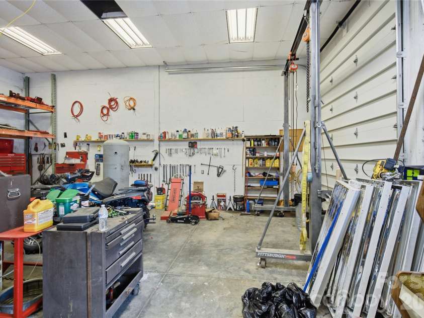 5548 Union Road, Gastonia, NC 28056.  MLS# CAR4419403, YatesRealty ID 47603. 