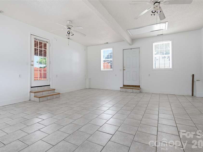 5548 Union Road, Gastonia, NC 28056.  MLS# CAR4419403, YatesRealty ID 47603. 