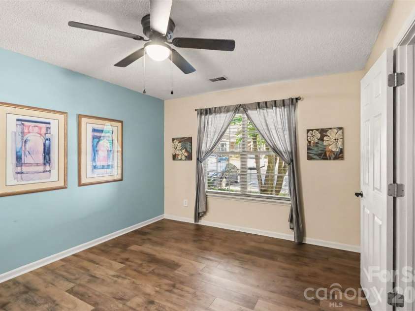 10150 Frosty Lane, Charlotte, NC 28216.  MLS# CAR4418979, YatesRealty ID 47606. 