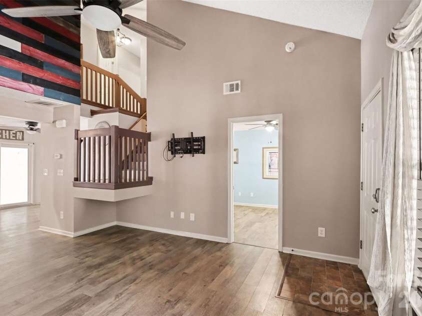 10150 Frosty Lane, Charlotte, NC 28216.  MLS# CAR4418979, YatesRealty ID 47606. 