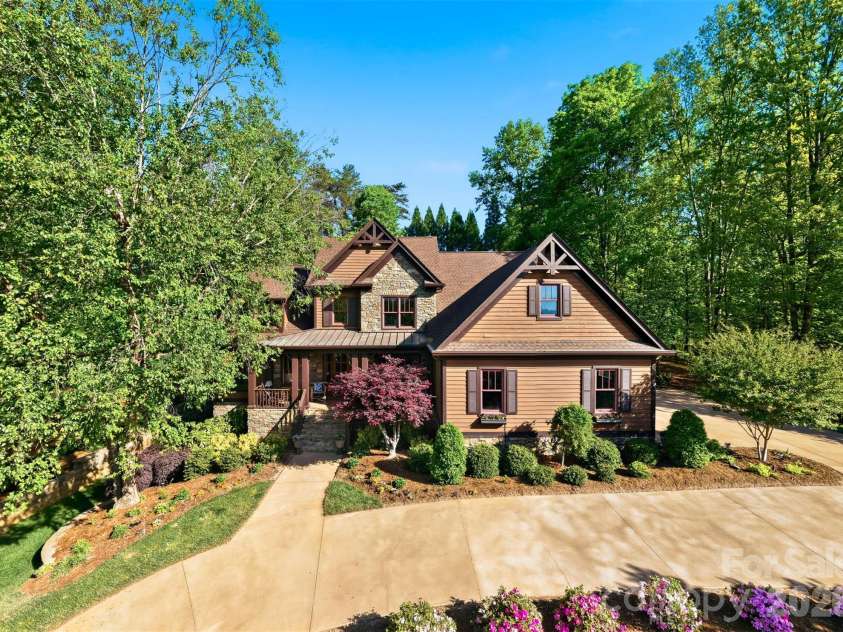 2748 Trent Drive, Conover, NC 28613.  MLS# CAR4417858, YatesRealty ID 47608. 