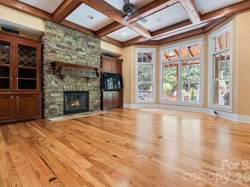 2748 Trent Drive, Conover, NC 28613.  MLS# CAR4417858, YatesRealty ID 47608. 