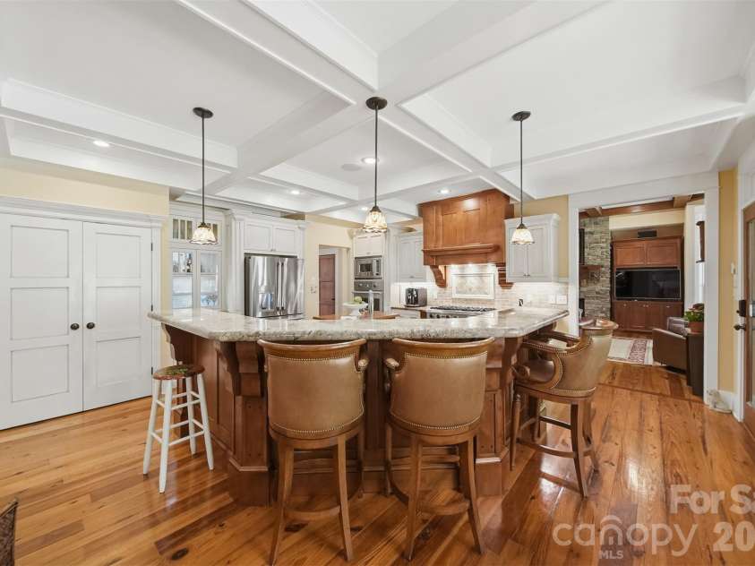 2748 Trent Drive, Conover, NC 28613.  MLS# CAR4417858, YatesRealty ID 47608. 